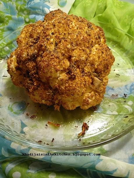 CHOU-FLEUR ENTIER ROTI AU FOUR / WHOLE ROASTED CAULIFLOWER / COLIFLOR ENTERO AL HORNO / قرنبيط كامل في الفرن