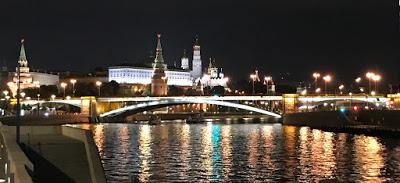 Moscú : de los Románov a la matrioska de Putin