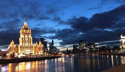 Moscú : de los Románov a la matrioska de Putin