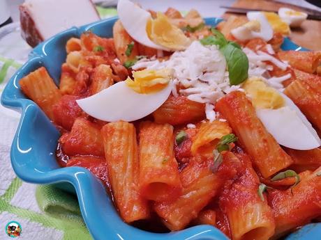 Macarrones con salsa de atún