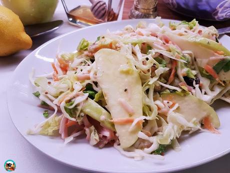 Ensalada de col con manzanas Ensalada de col con manzanas