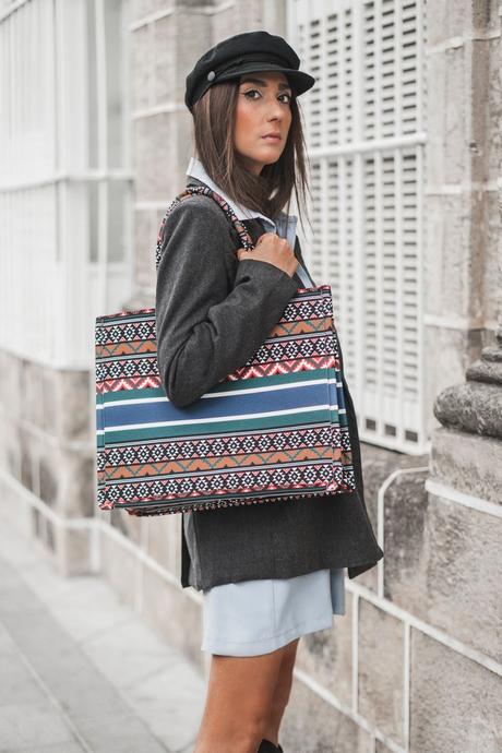 BLUE DRESS+COWBOY BOOTS+THE PERFECT BAG