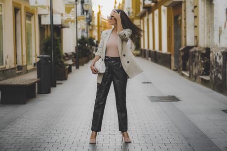 THE PERFECT LEATHER PANTS THE PERFECT LEATHER PANTS