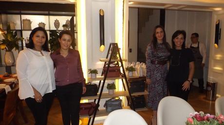 Sundar by Shuviluna nos recuerdan #LoMejorDeNosotras con su nueva colaboración. Sundar by Shuviluna nos recuerdan #LoMejorDeNosotras con su nueva colaboración.