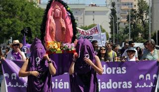 Absolución para el coño insumiso