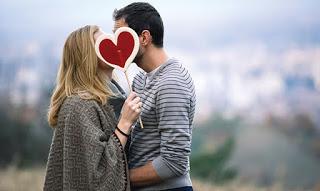 LAS CUATRO PATAS DE LA MESA DEL AMOR