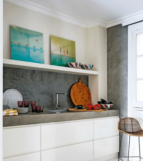 Una casa donde el microcemento se vende solo