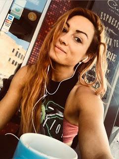 Becky Lynch enojada  despues que Nikki Bella  dijo podría vencerla