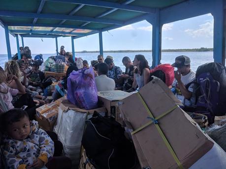 Ferrys público de Bangsal a isla Gili Air