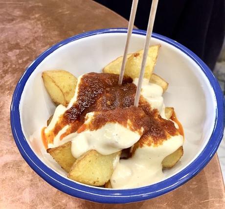 Ruta por Sant Antoni, los mejores bares y restaurantes del barrio bravas sant antoni glorios