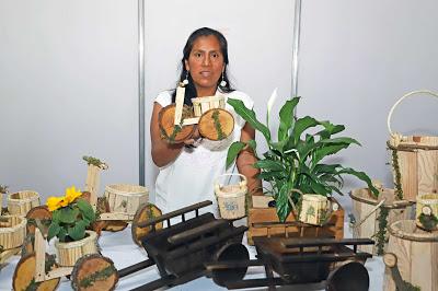 IMPULSAN CRECIMIENTO DE MICRO Y PEQUEÑOS COMERCIANTES INDÍGENAS DE LA ENTIDAD