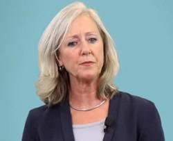 Cientos de personas pagan la multa impuesta a la coach Elena Lorenzo, por las leyes LGTBI en Madrid