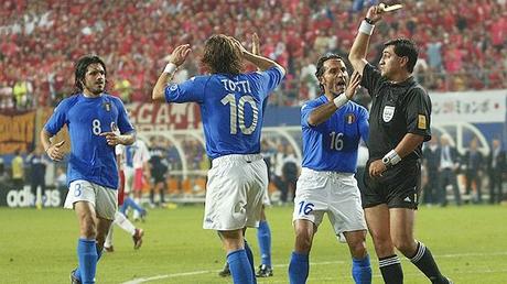 Moreno entre los peores árbitros de la historia 