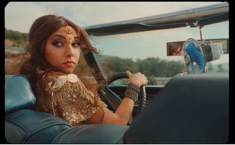 LUCÍA FERNANDA PRESENTA 'PAPI': BASES ELECTRÓNICAS Y UN TORBELLINO DE VOZ FLAMENCA