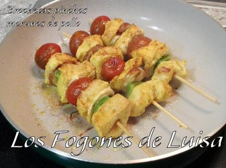 PINCHOS MORUNOS DE POLLO Y BRAVAS