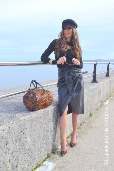 CUERO, NEGRO Y ANIMAL PRINT