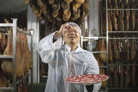 El jamón ibérico entero de  Embutidos Fermín llega a China