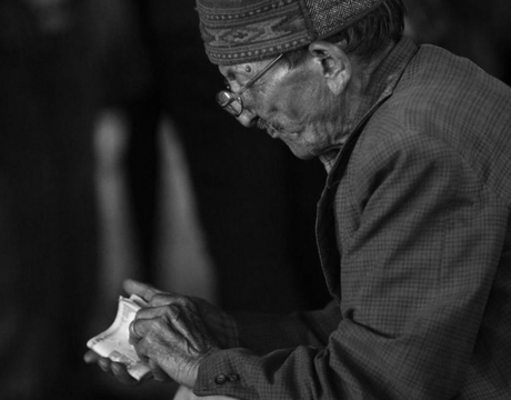 Efectos de las etapas tempranas de Alzheimer en las finanzas familiares