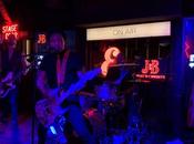 EXPERIENCIA MUSICAL MANO WHISKY J&amp;B