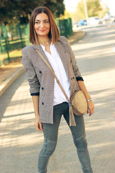 Look cañero con blazer de cuadros