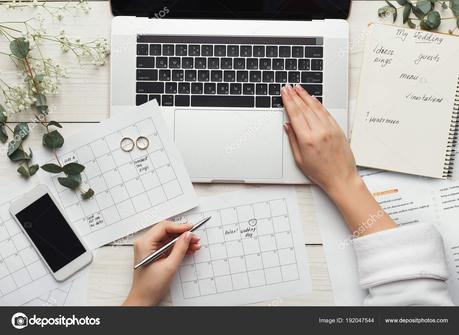 Resultado de imagen de manos de novia ordenador