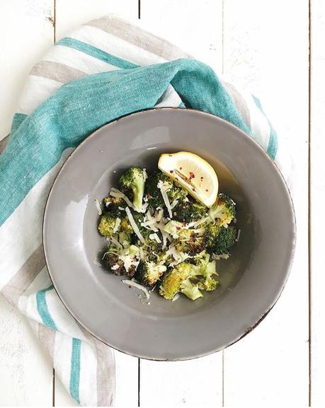 Cómo preparar brócoli crujiente con salsa de ajos en Thermomix