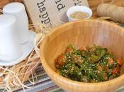 Ensalada wakame salmon