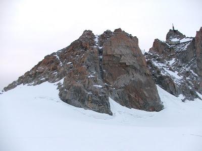 ALPES DOS CUATROMILES EN 15 HORAS DENT DU GEANT Y EL ROCHEFORT
