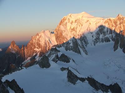 ALPES DOS CUATROMILES EN 15 HORAS DENT DU GEANT Y EL ROCHEFORT