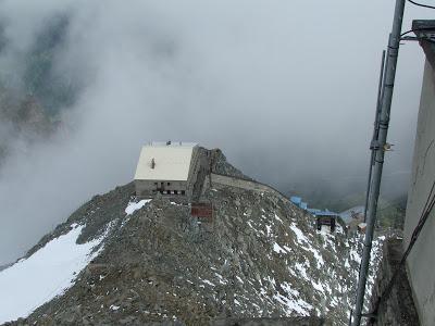 ALPES DOS CUATROMILES EN 15 HORAS DENT DU GEANT Y EL ROCHEFORT