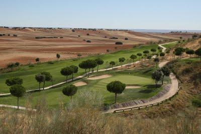 Los golfs bendecidos por Aguirre nacen en Madrid como setas.
