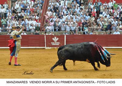 CORDOBA 4ª DE ABONO: MANZANARES SALIO POR LA PUERTA GRANDE DE LOS CALIFAS