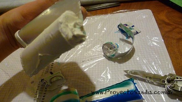 ¿Sabías cómo son los dentífricos multicolores por dentro?