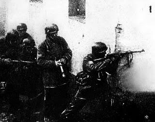 Arrollados por la Wehrmacht, los británicos dan luz verde al Dunkerque de Creta - 28/05/1941.