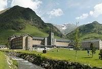 El Valle de Nuria y el de Ribes.