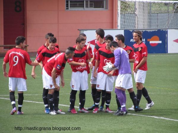 La Pobla roza el play-off con las yemas de los dedos