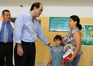 Inauguran Daniel Karam y Emilio González la Unidad de Medicina Familiar no. 179 “Las Parotas”