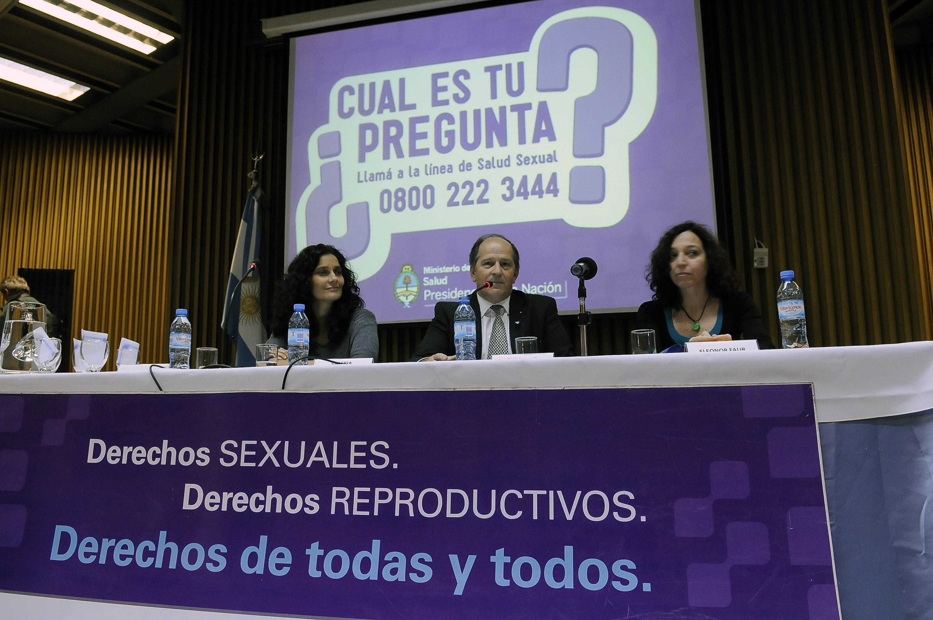 Cuatro mil consultas a la linea de salud sexual.