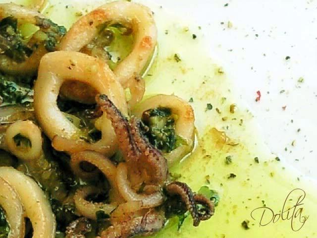 CALAMARES AL AJILLO