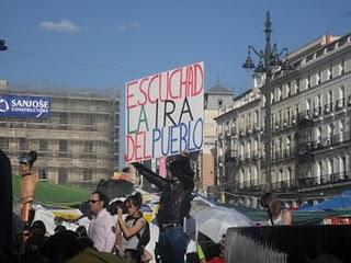 INDIGNADOS...UN MOVIMIENTO QUE HACE HISTORIA