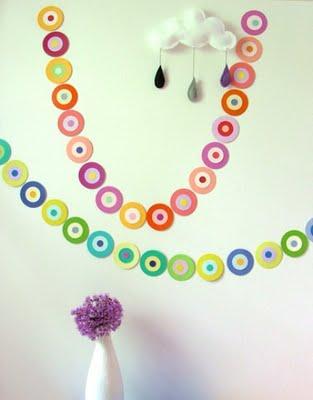 GUIRNALDAS PARA DARLE COLOR A UNA HABITACIÓN