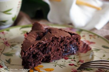 Reto Film&Food-; Tarta de chocolate,ciruelas y coñac para Elena