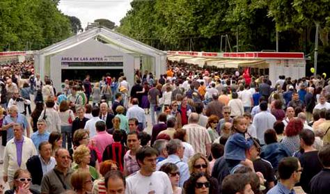 LA HERMANDAD DE LOS INICIADOS, en la FERIA DEL LIBRO DE MADRID.