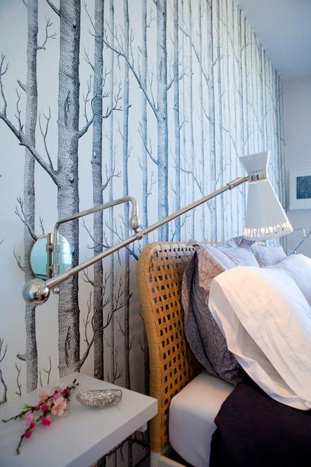 Supercasa en California puertas correderas a la terraza estilo moderno estilo californiano diseño moderno decoración en blanco decoración de interiores decoración de exterior cocinas blancas casa en california casa con piscina casa abierta