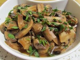 CHAMPIÑONES AL AJILLO