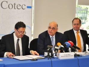 DSC_0111 Informe Cotec: 2011 aguantando el tirón… Hasta que escampe