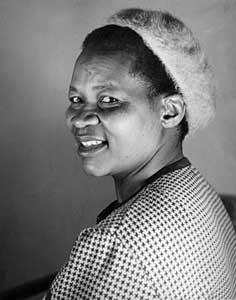 Albertina Sisulu, líder en la lucha contra el Apartheid