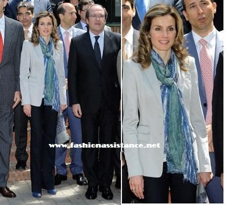 Los Príncipes visitaron la Residencia de Estudiantes. El look de Dña. Letizia