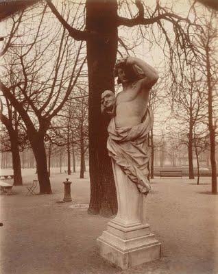 'La mano con lápiz. Dibujos del siglo XX' y 'Eugène Atget. El viejo París' en la Fundación Mapfre