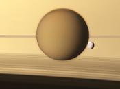 Imágenes recientes color Titán otras lunas Saturno